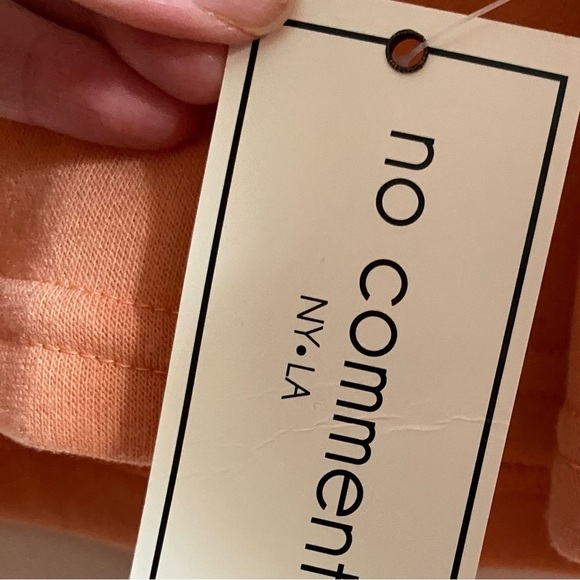 NWT Peach Fleece Butterfly Embroidered Sweatshirt XL - Picture 6 of 6